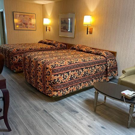Regency Inn Норко Экстерьер фото