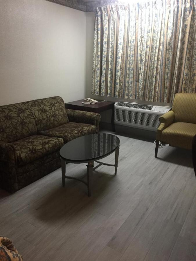 Regency Inn Норко Экстерьер фото