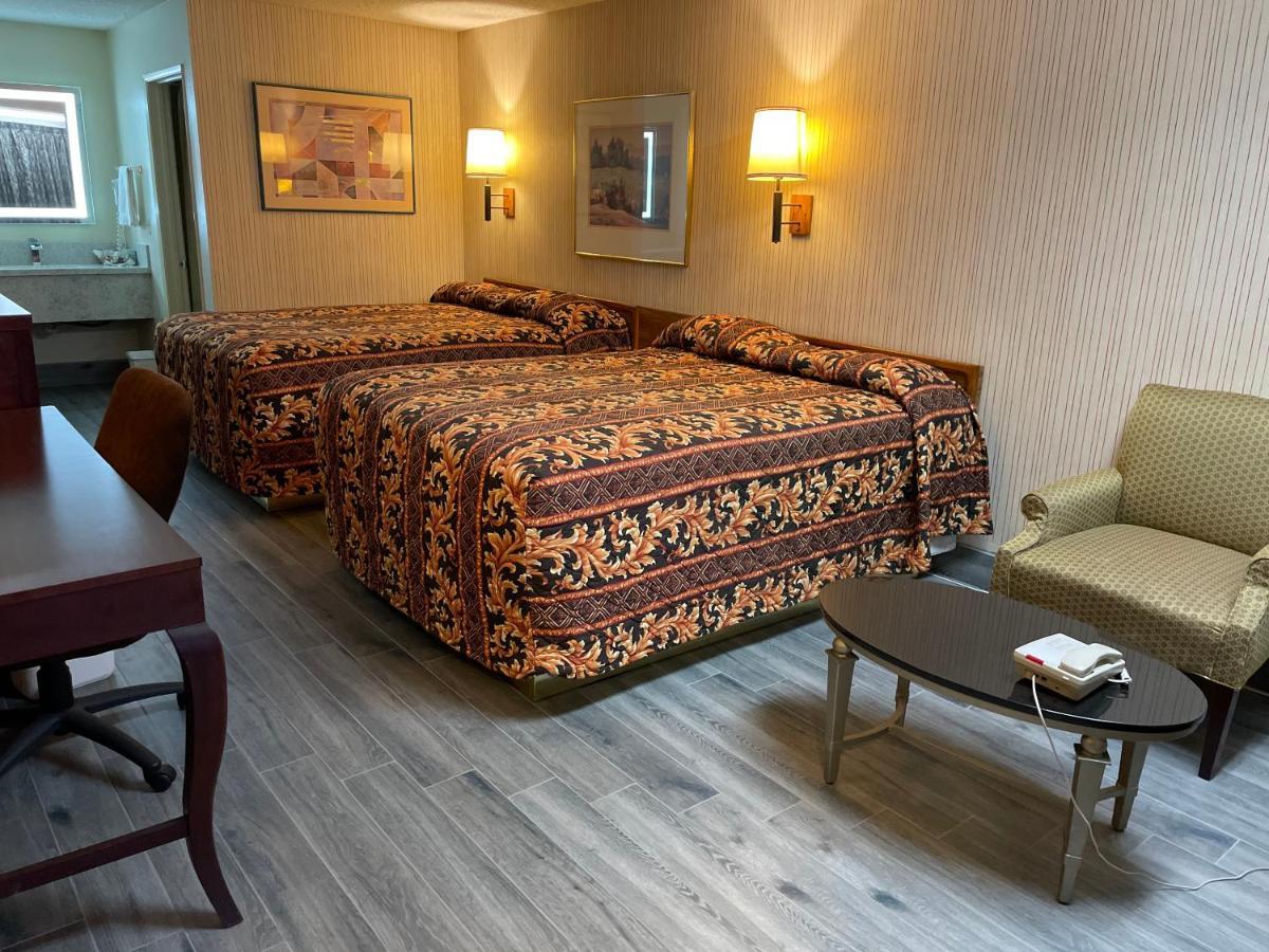 Regency Inn Норко Экстерьер фото